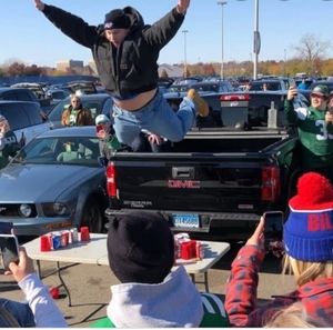 Meet your Posher, Darren